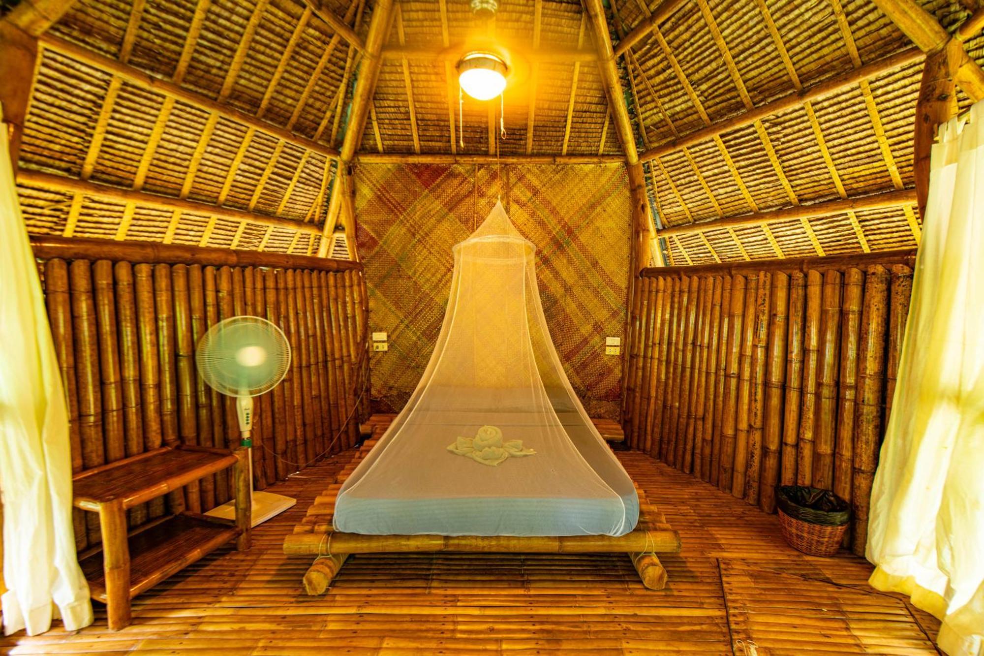 Water To Forest Ecolodge Лобок Экстерьер фото