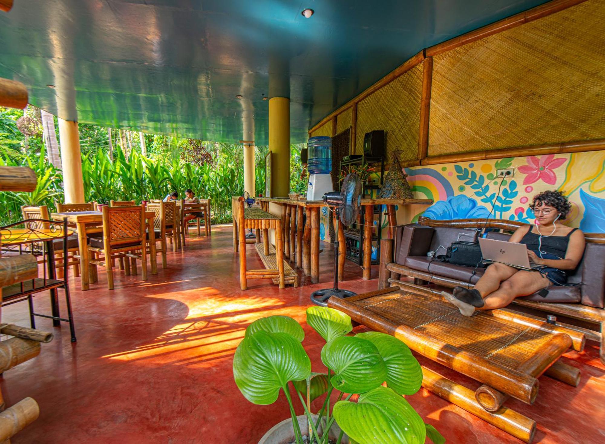 Water To Forest Ecolodge Лобок Экстерьер фото